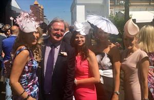 Kevin Sheedy with 4 no 1 draft pics Jane and Clare Hawkes with Andrea and Victoria