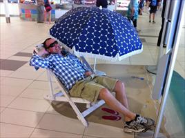 Stuart waiting for plane at Gold Coast airport .....