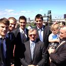 Some of the Carlton Footballers enjoying All Too Hards win with John, Wayne and Matilda Some of the Carlton Footballers enjoying All Too Hards win with John, Wayne and Matilda