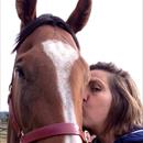 @Golden Slipper winner Mossfun enjoying a selfie with @taniarouse while enjoying her spell @Golden Slipper winner Mossfun enjoying a selfie with @taniarouse while enjoying her spell